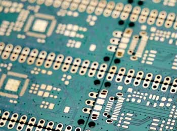 内存紧绷影响个人电脑：戴尔12月中旬涨价15-20%，联想自2026年1月起